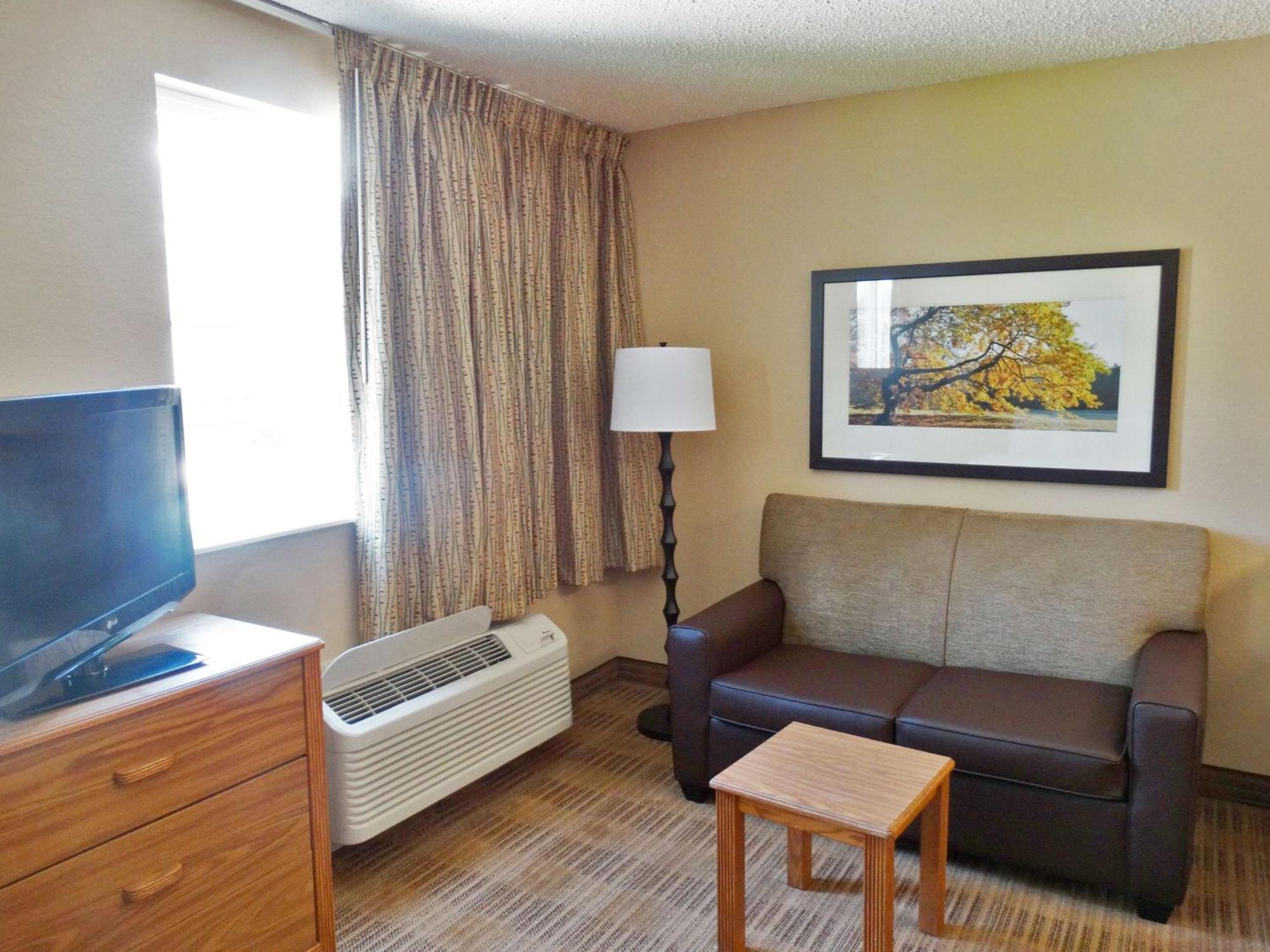 Extended Stay America Select Suites - Providence - Airport Warwick Eksteriør billede
