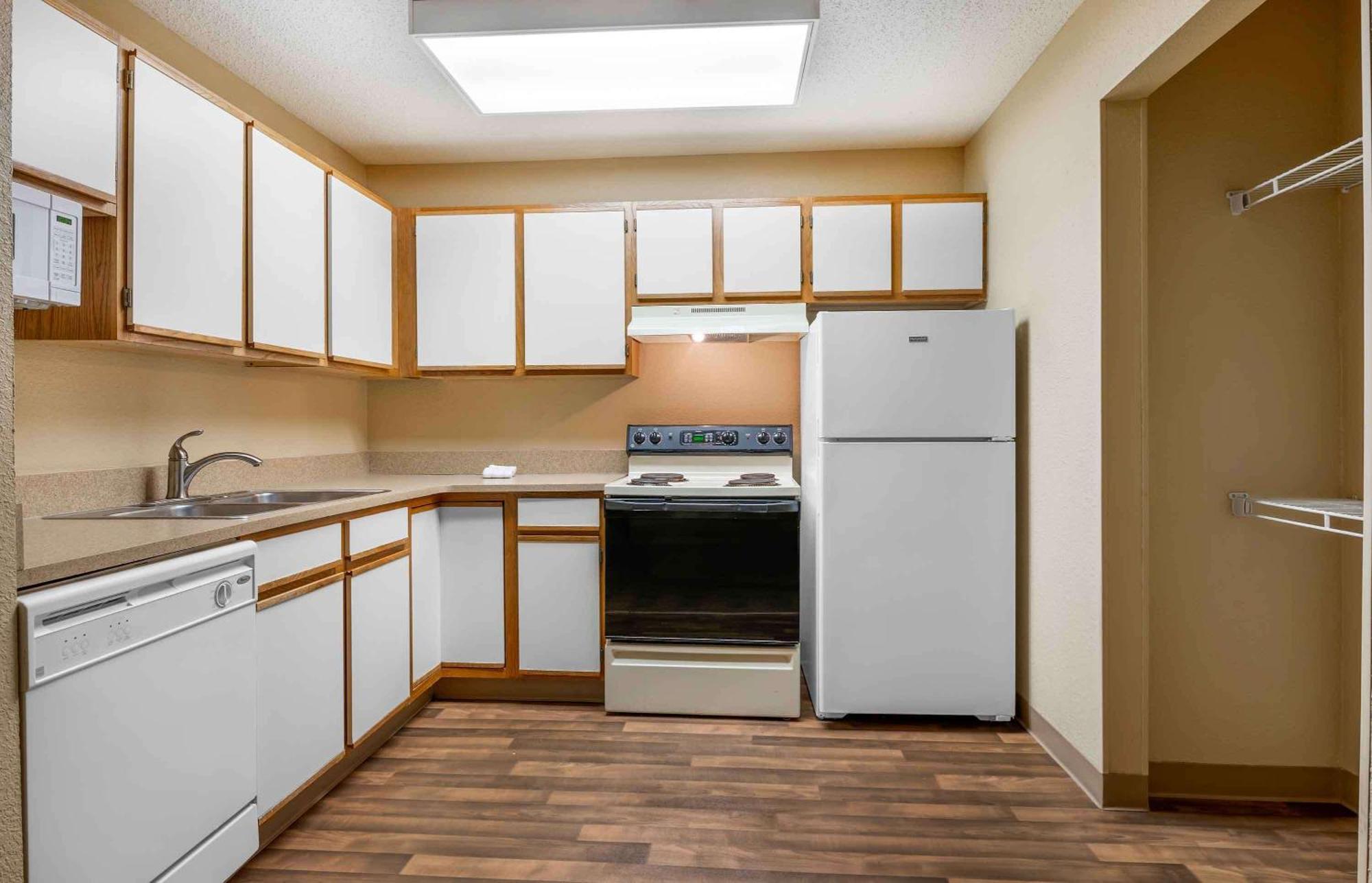 Extended Stay America Select Suites - Providence - Airport Warwick Eksteriør billede