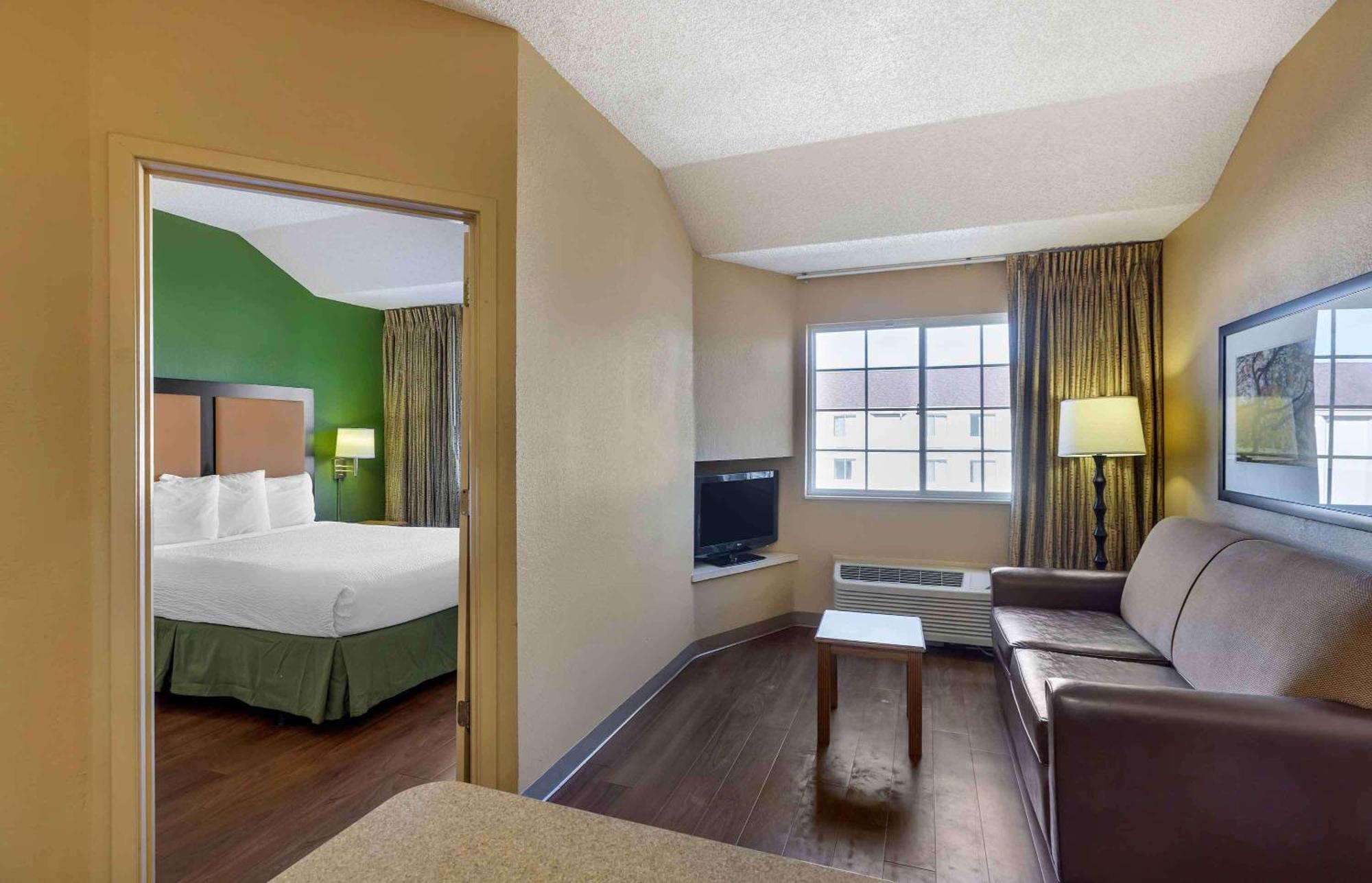 Extended Stay America Select Suites - Providence - Airport Warwick Eksteriør billede