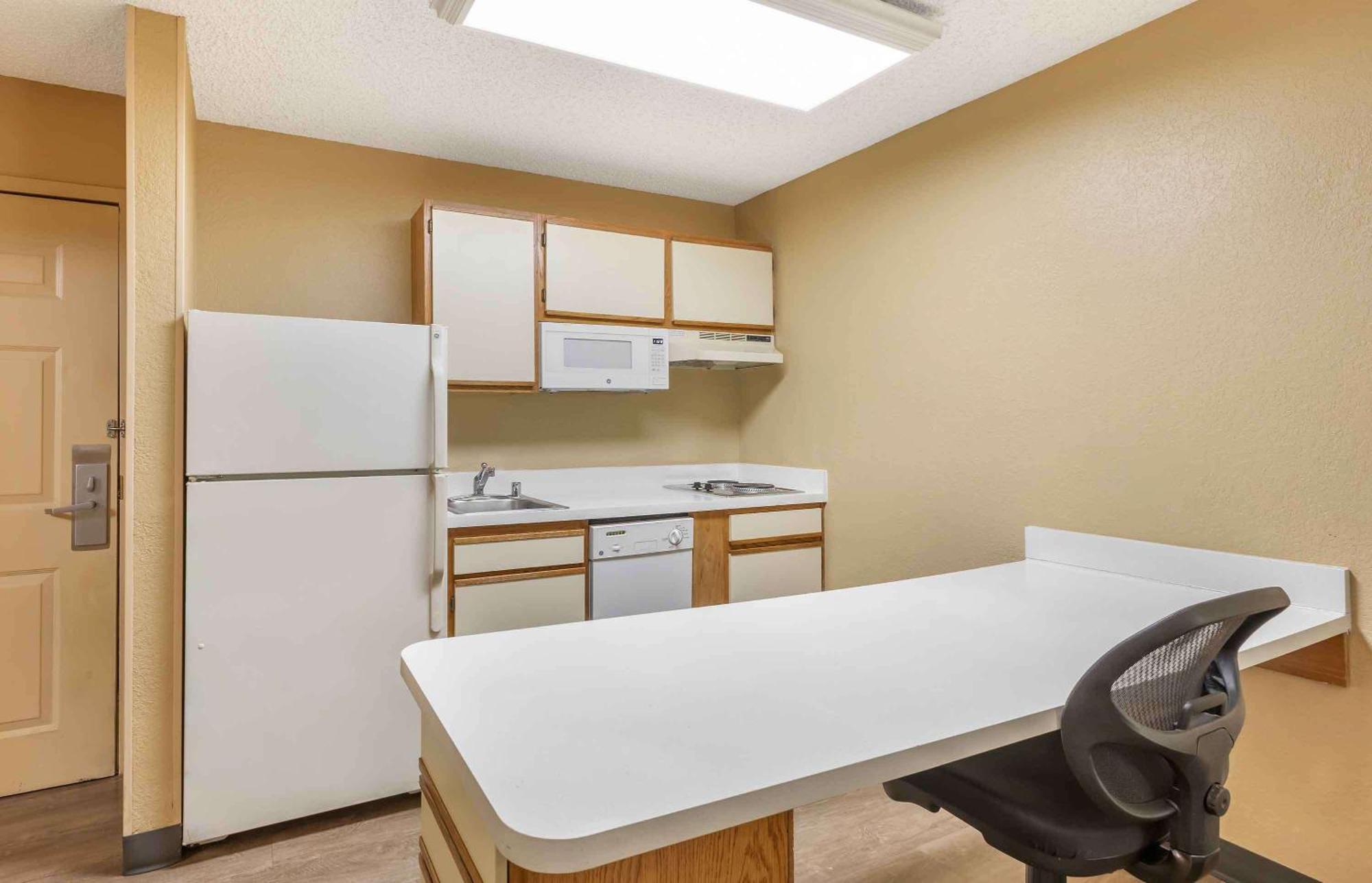 Extended Stay America Select Suites - Providence - Airport Warwick Eksteriør billede